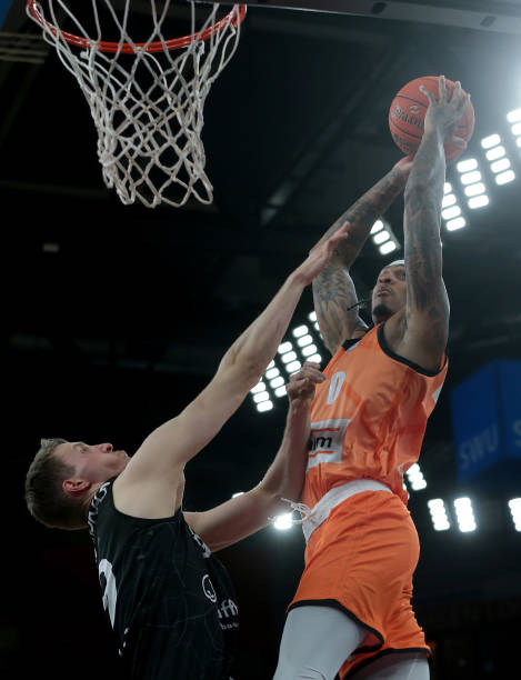 里手感冰凉 里手感冰凉