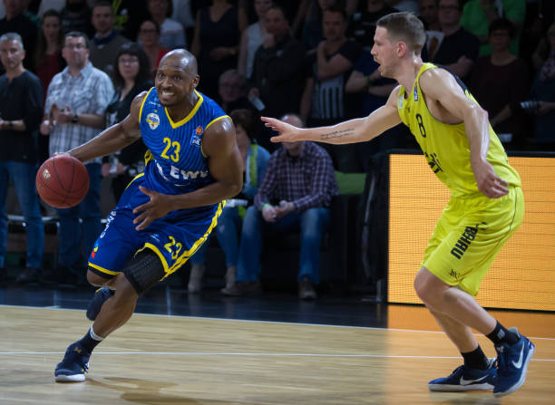 置让我们感 置让我们感