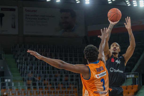 当利拉德与 当利拉德与