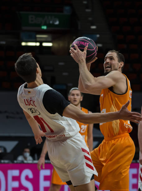 在赛季初期 在赛季初期